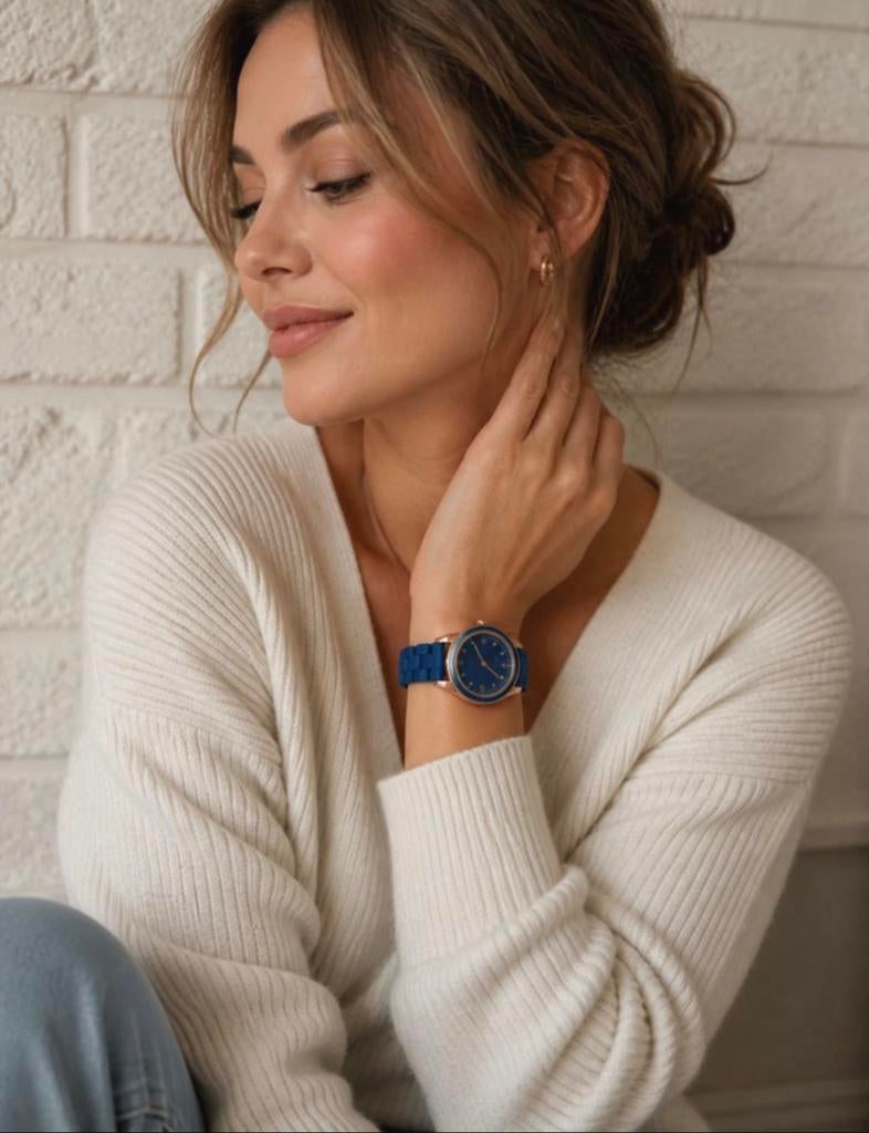 Damart dames horloge met Swarofski steentjes, Handtassen en Accessoires, Overige merken, Overige materialen, Polshorloge, Nieuw