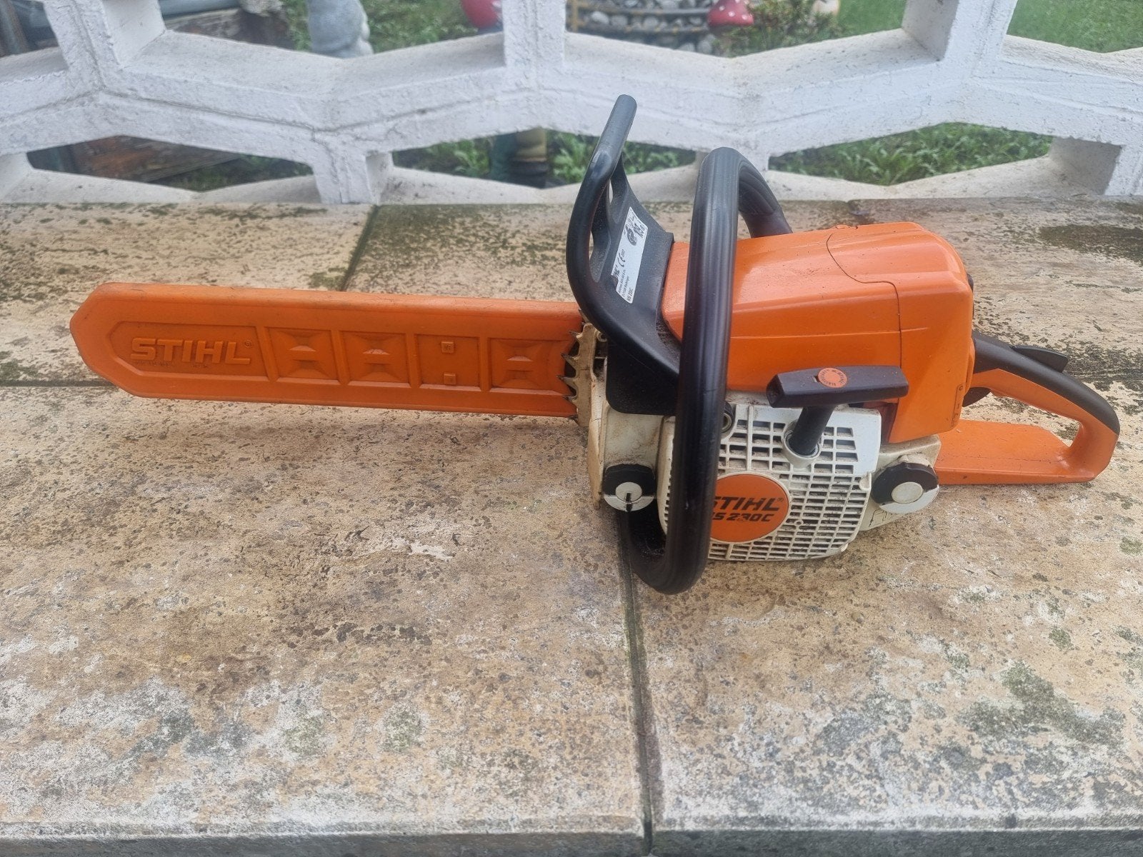 Stihl MS 230 Tronconneuse, Jardin & Terrasse, Enlèvement