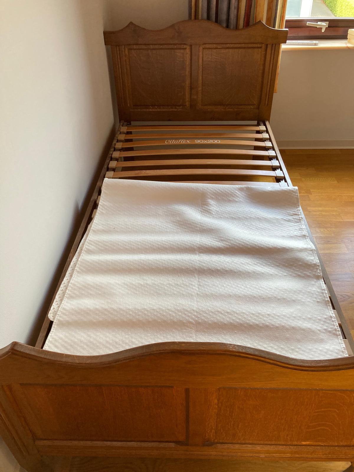 Eenpersoonsbed eikenhout (90x200) met Vitalflex lattenbodem, Ophalen, Zo goed als nieuw, 200 cm