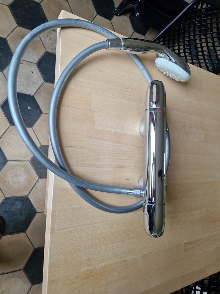 Mitigeur thermostatique Grohe, Enlèvement