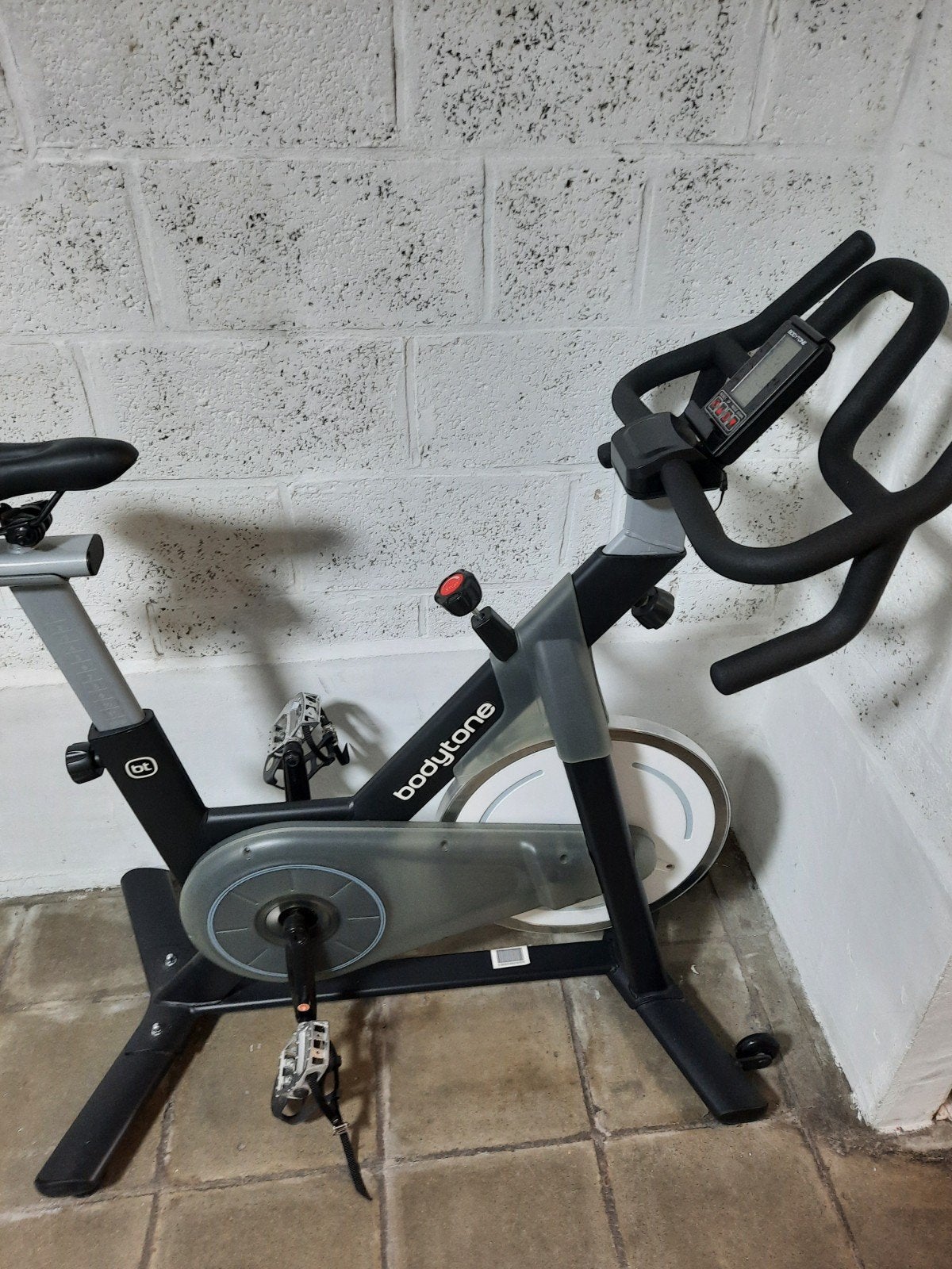 vélo de spinning, Enlèvement