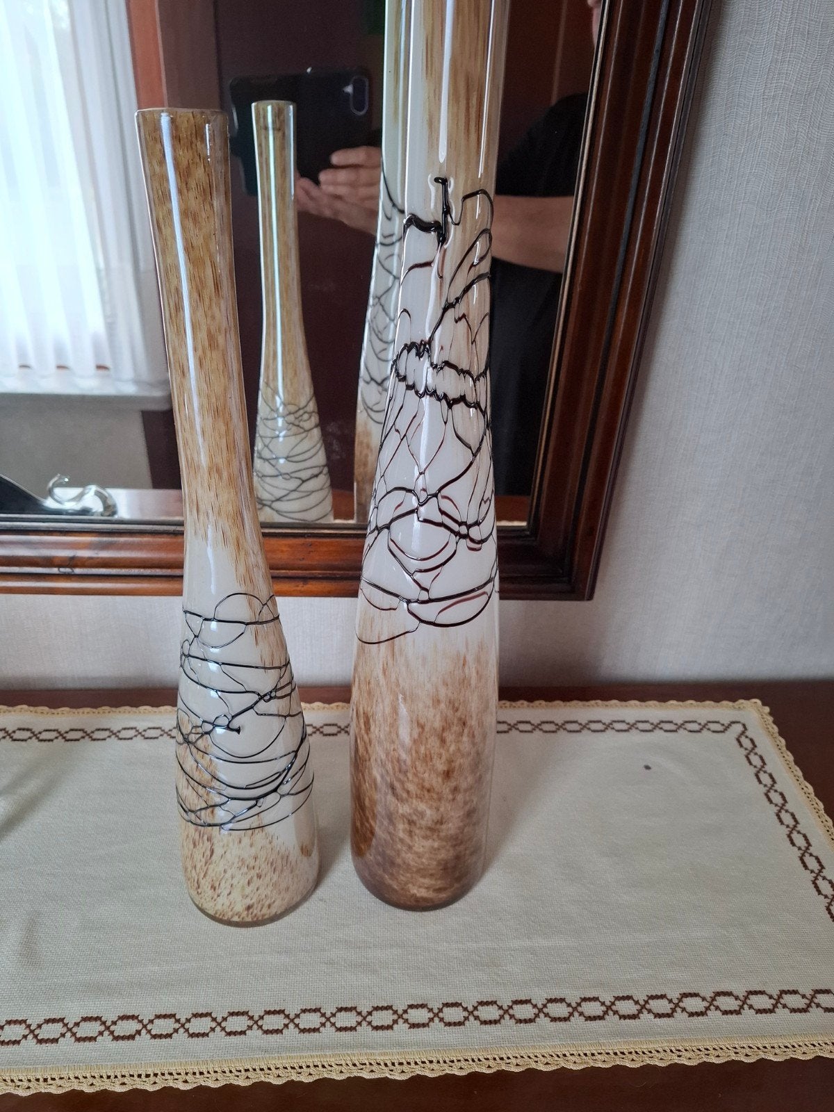 twee zeer mooie vazen . grote en kleinere, Ophalen, Bruin, Geschikt voor droogbloemen, Glas