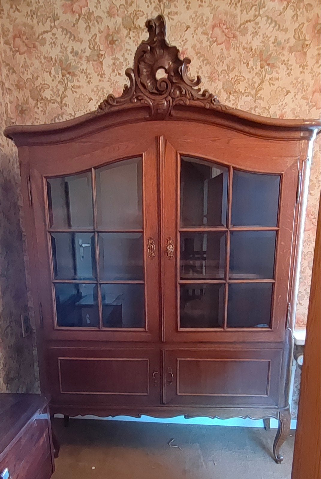 Houten buffetkast of vitrinekast in Louis XV-stijl, Antiek en Kunst, Ophalen