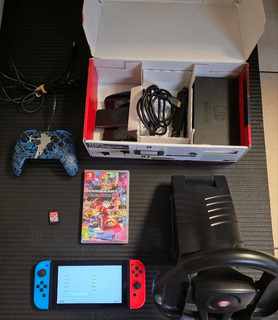 NINTENDO SWITCH PAKKET MARIO KART MET VEEL EXTRA ERBIJ, Enlèvement ou Envoi