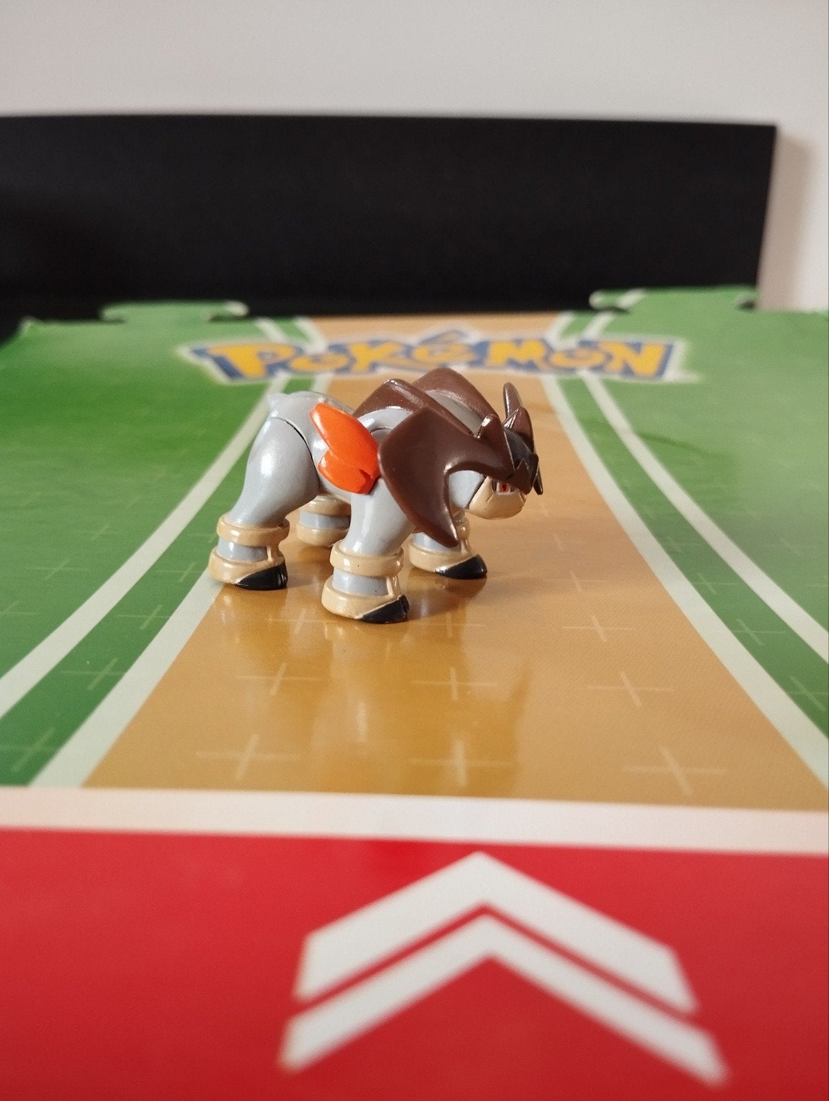 Figurine Pokémon légendaire de Terrakion pour Tomy Nintendo, Enlèvement ou Envoi, Comme neuf