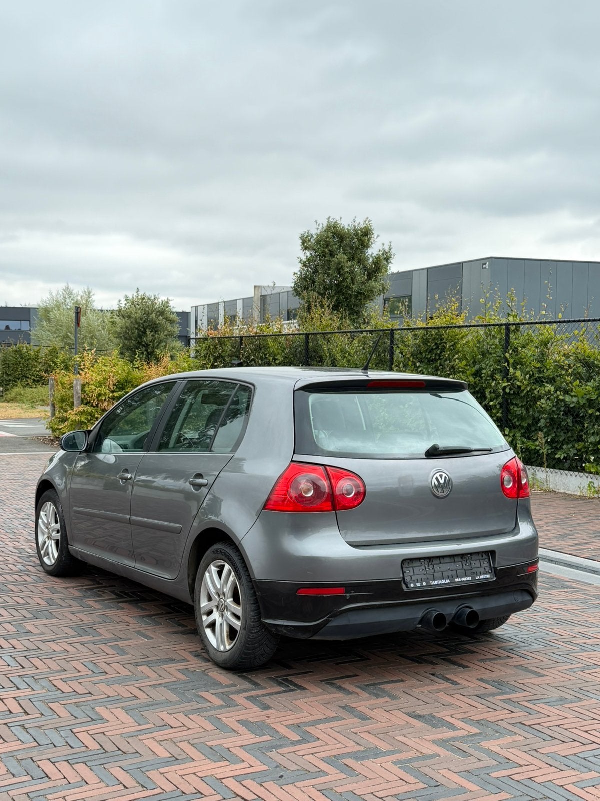 Volkswagen golf 5 1.9 tdi 6vites 140pk sportuilaat, Auto's, Voorwielaandrijving, Stof, Euro 4, Zilver of Grijs