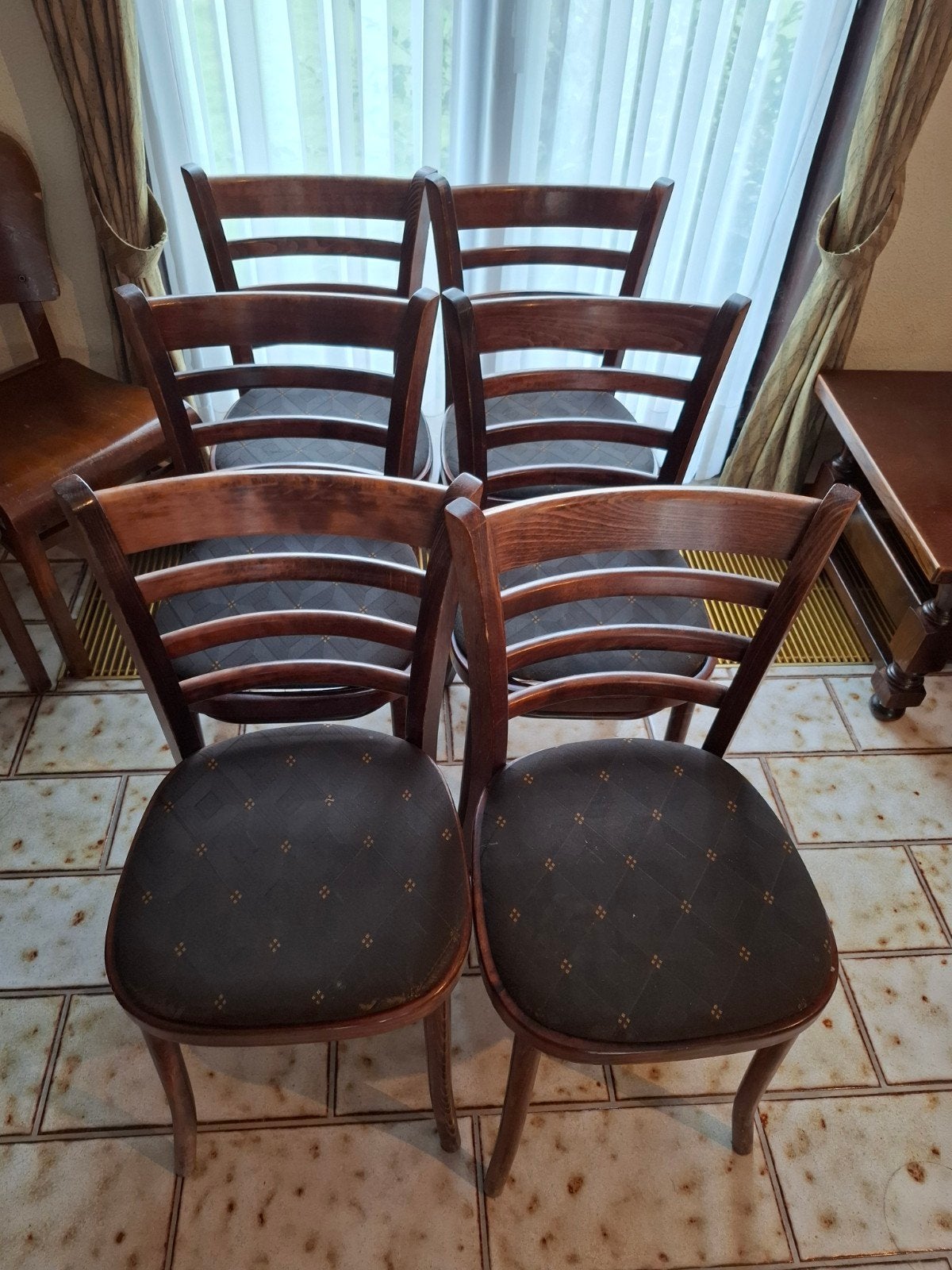 thonet cafe stoelen, Ophalen