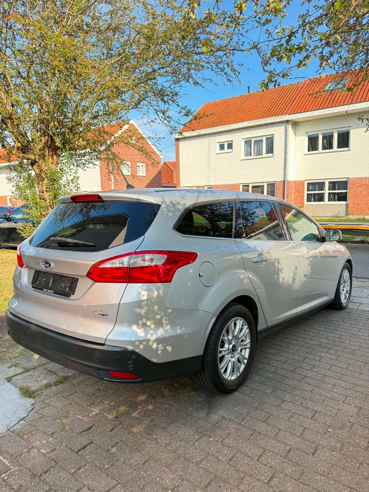 Ford Focus 1.6 Essence 2012 Automatique approuvée, Focus, Achat, Entretenue par le concessionnaire, Noir