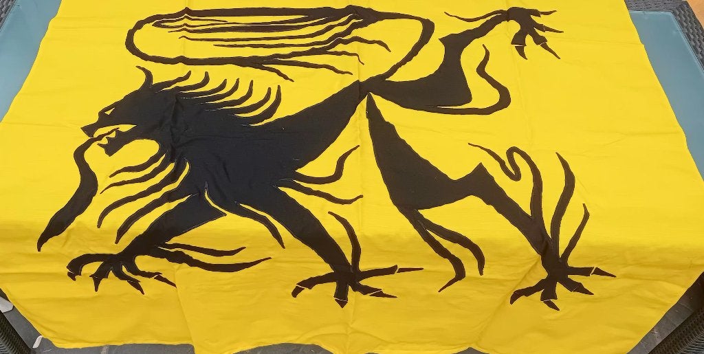 Nieuwe vlag Vlaamse Leeuw  - 145 x 135 cm luxe afwerking, Divers, Drapeaux & Banderoles, Neuf, Enlèvement