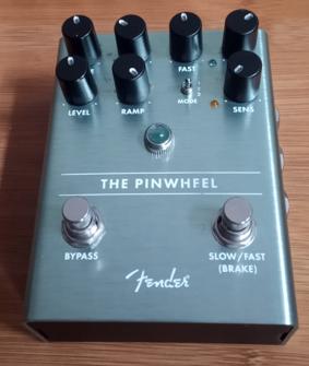 Fender Pinwheel stereo 3x rotary pedal (gitaar/keyboard), Musique & Instruments, Effets, Comme neuf, Enlèvement ou Envoi