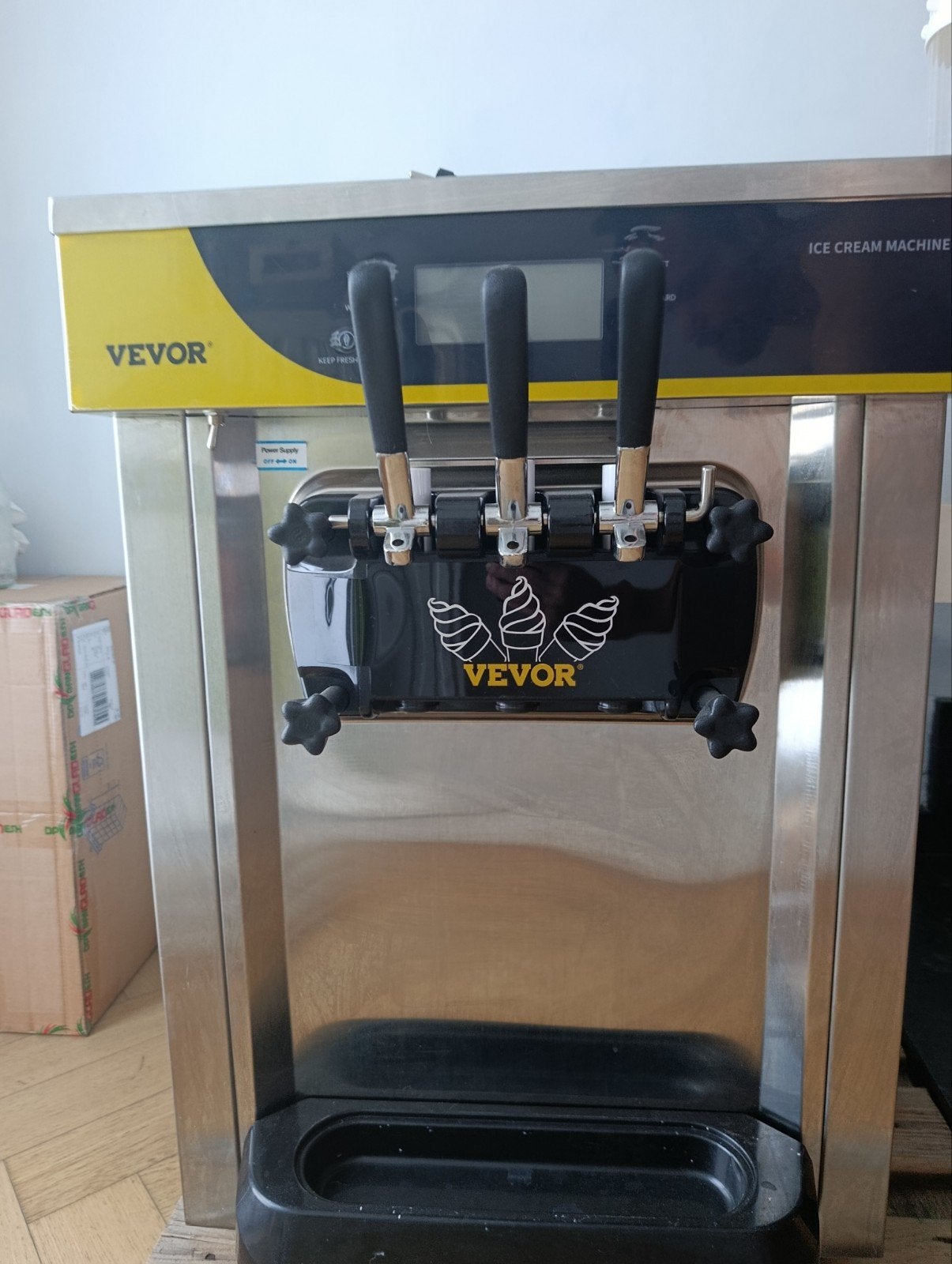 softijsmachine 2 smaken en keuze om deze te mixen, Ophalen, Zo goed als nieuw, Zelfvriezend