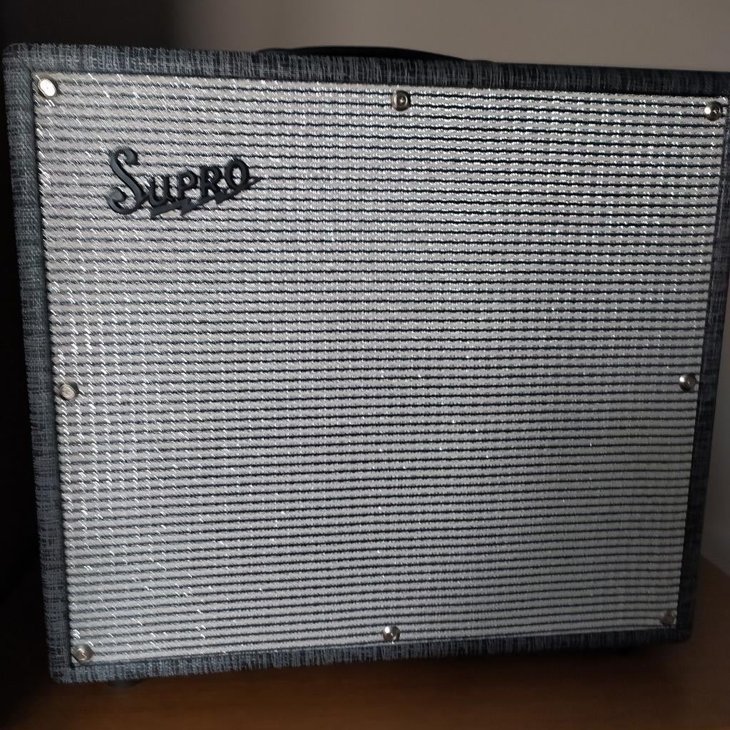 Supro Black Magick Reverb 1696 RT, Musique & Instruments, Enlèvement