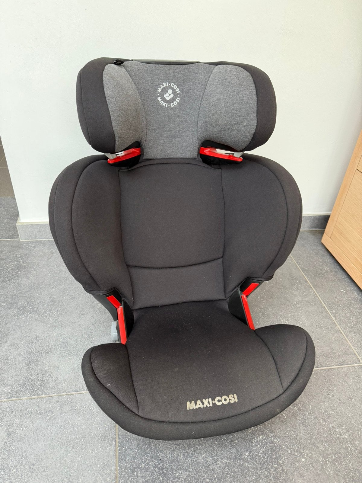 Maxi-cosi autostoel met rodifix - 15-36kg, Ophalen, Zo goed als nieuw, Maxi-Cosi, Isofix