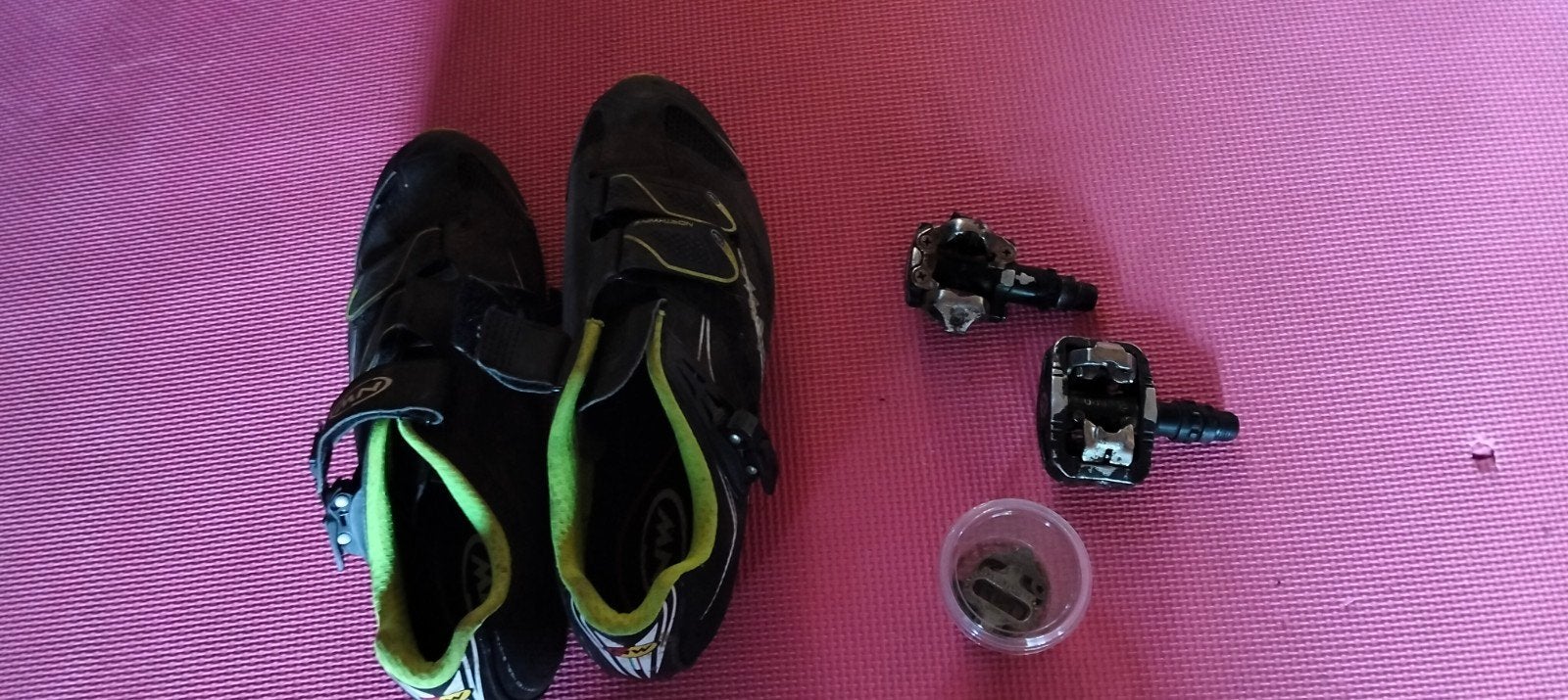 Fiets schoenen + pedalen en klinkers., Ophalen, Zo goed als nieuw