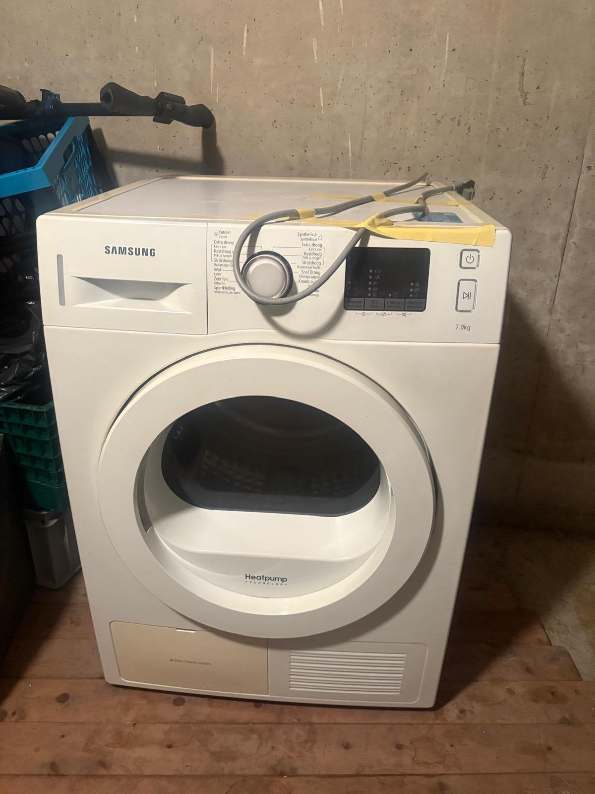 Witte wasdroger van Samsung. MAXIMAAL 7 kg, 6 tot 8 kg, Ophalen, Gebruikt
