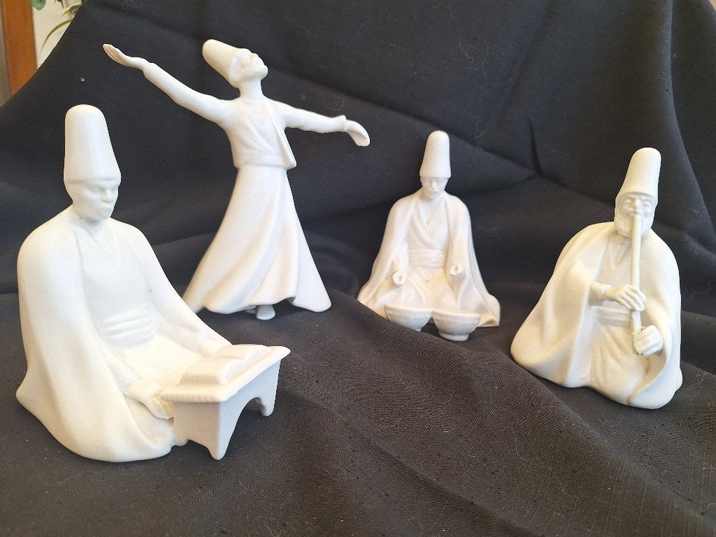 ANCIENNES STATUETTES DERVICHE TOURNEUR EN PORCELAINE MATTE, Enlèvement ou Envoi, Comme neuf, Humain