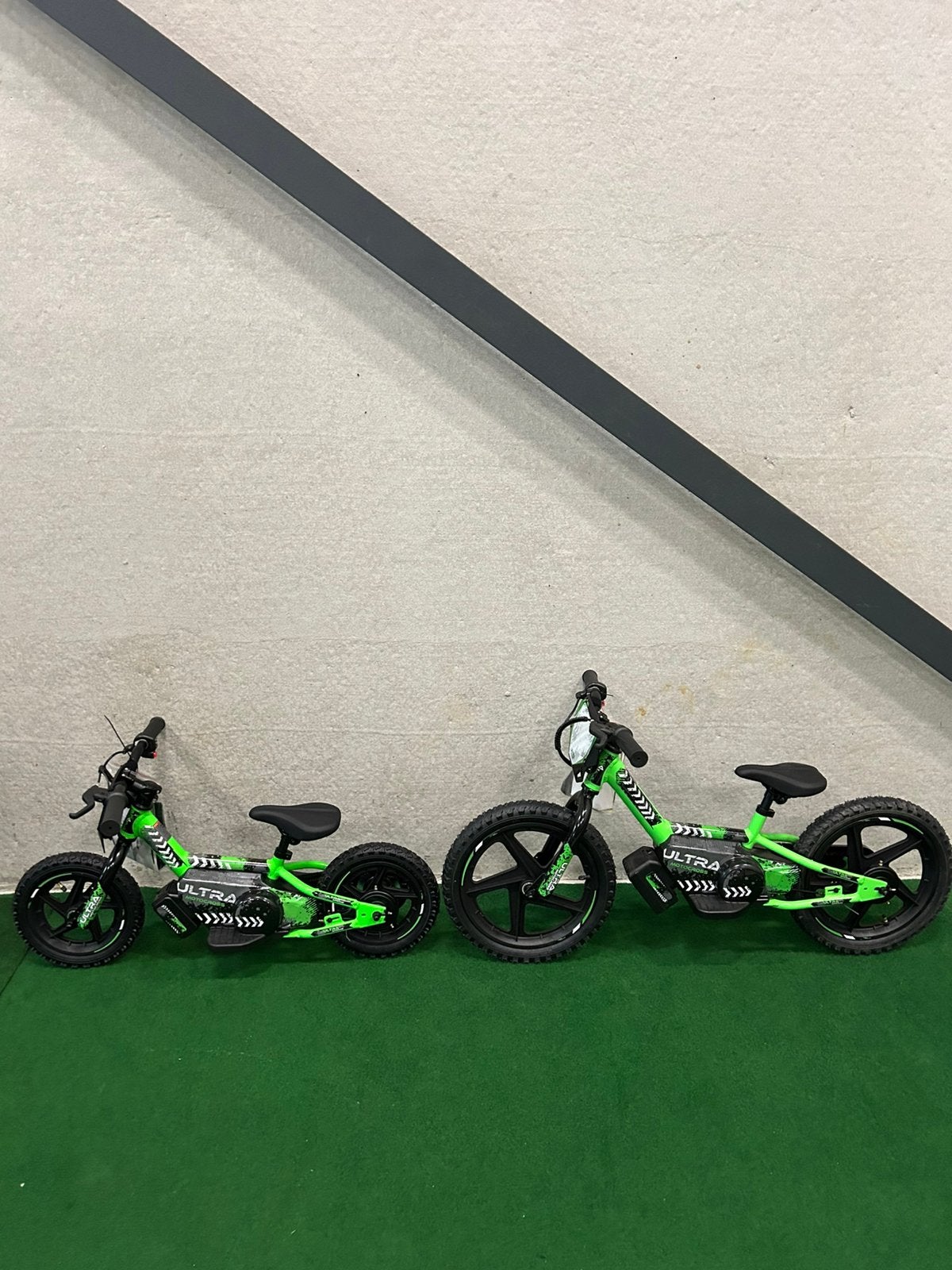 Nieuwe Ultra 12 inch elektrische loopfietsen voor kinderen, Ophalen, Nieuw, Loopfiets