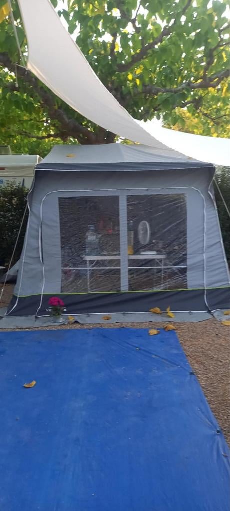 Auvent pour camping car ou caravane, Enlèvement