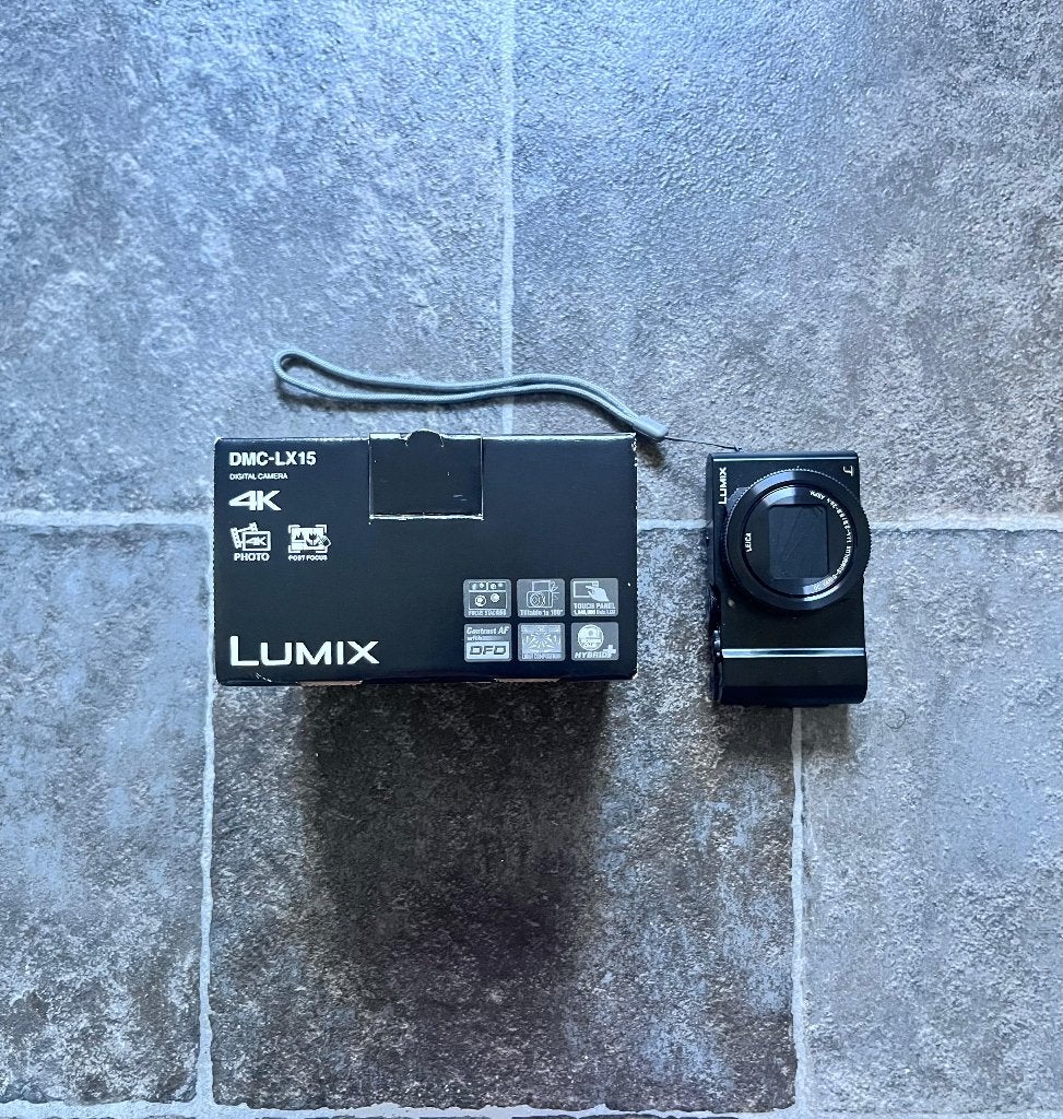 Appareil photo numérique Panasonic LUMIX DMC-LX15 noir, Neuf, Panasonic, 20 mégapixels, Moins de 4 fois
