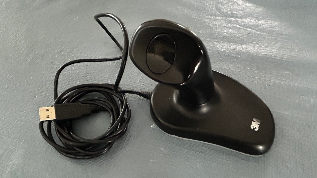 Souris ergonomique 3M (droitier), Informatique & Logiciels, Souris, Comme neuf, Souris, Filaire, Ergonomique, Enlèvement