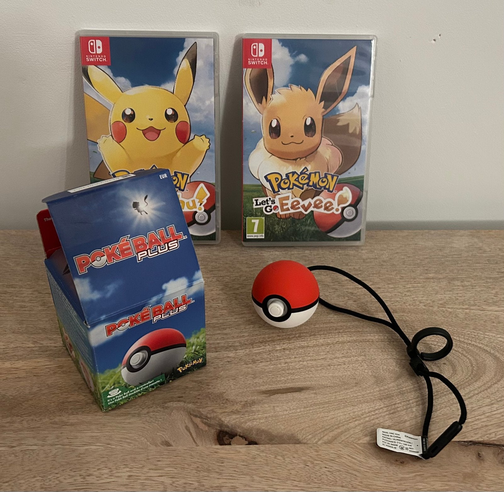 Pokémon Let’s Go Pikachu + Eevee + Poké Ball Plus controller, Ophalen of Verzenden, Gebruikt
