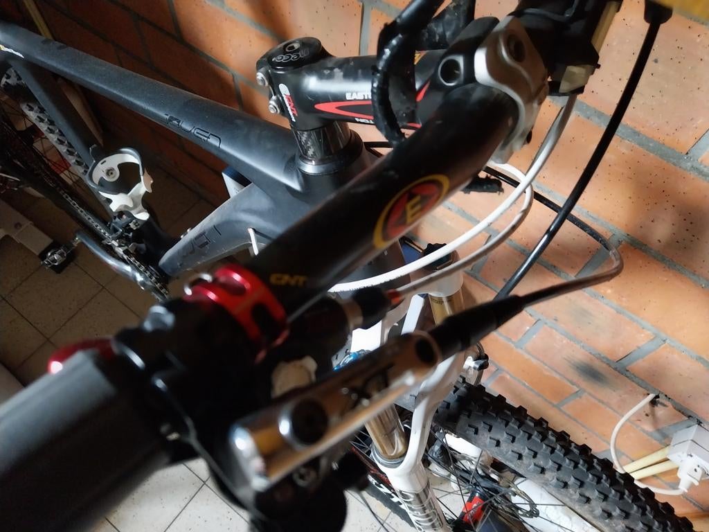 Carbon MTB 29 inch ,wielen van notubes ztr crest met dt swis, Fietsen en Brommers, Ophalen