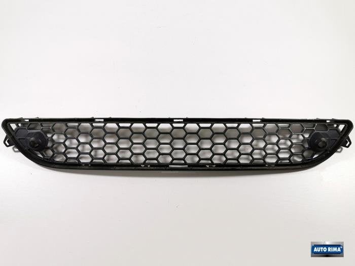 Pare-chocs grille d'un Volvo V60, -, 3 mois de garantie, -, -