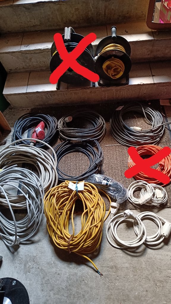 verlengkabels, snoeren, installatiedraad en ander va 1 euro, Doe-het-zelf en Bouw, Ophalen, Schakelaar