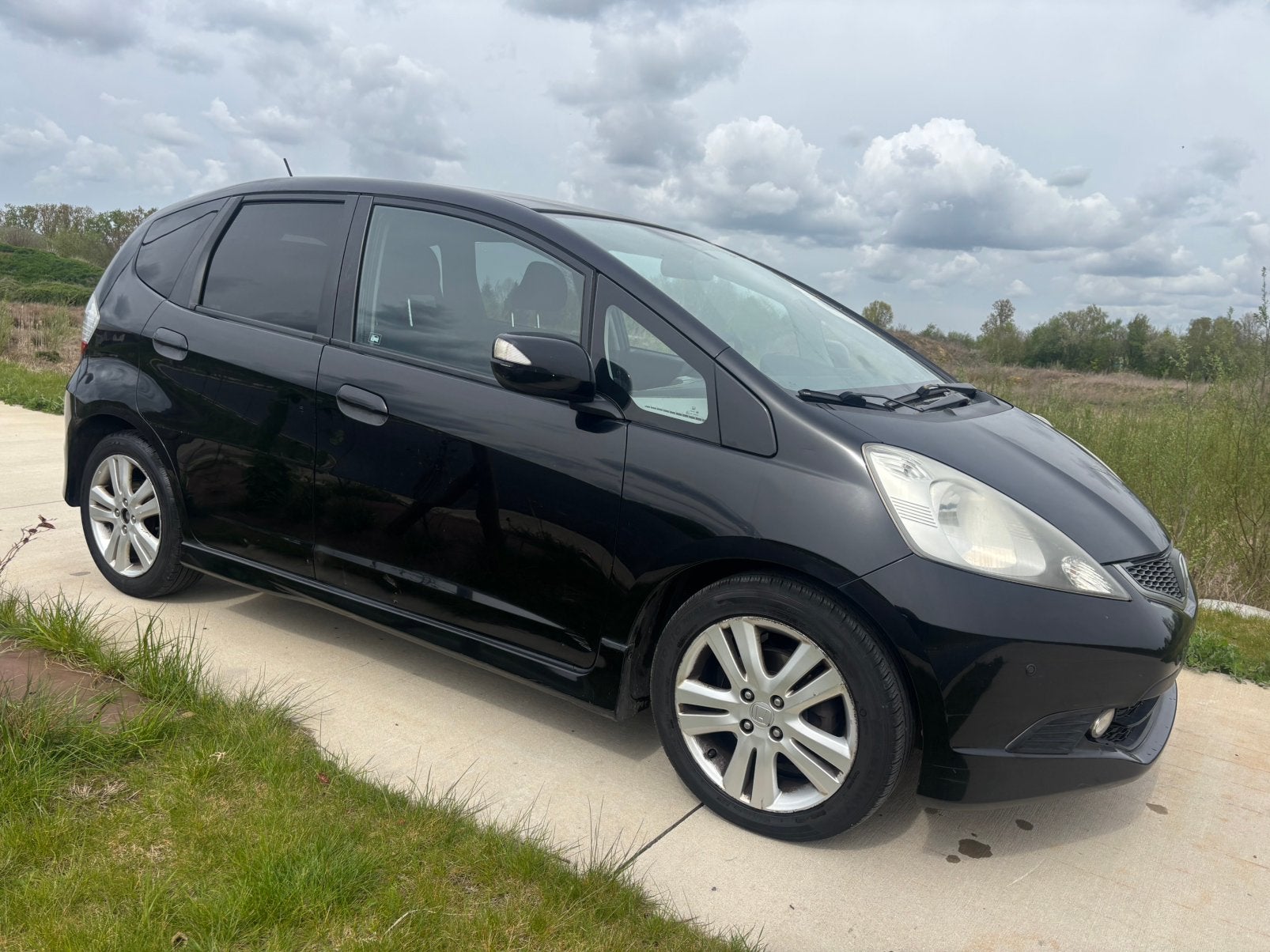 Honda jazz 1.4 Essence boite automatique Euro 4, Auto's, Honda, Automaat, 4 zetels, 1398 cc, Zwart