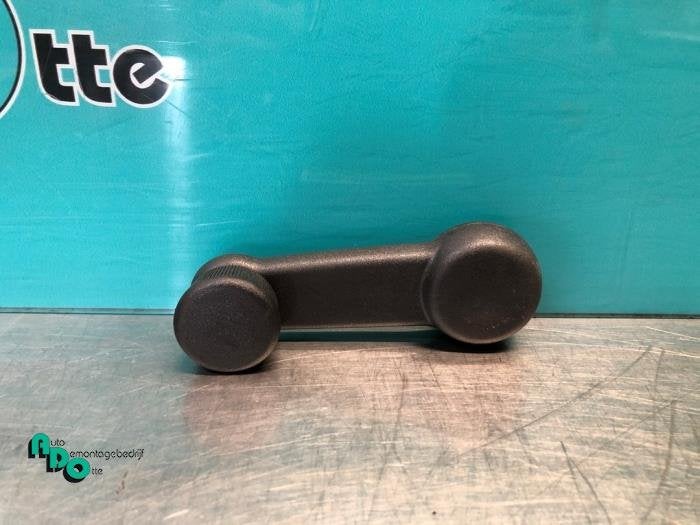 Manivelle de vitre d'un Opel Agila (Agila 08-), -, Opel, 3 mois de garantie, Utilisé