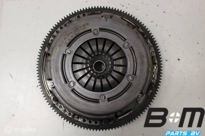Vliegwiel met koppeling en drukgroep VW Golf 7 03F105273, Gebruikt