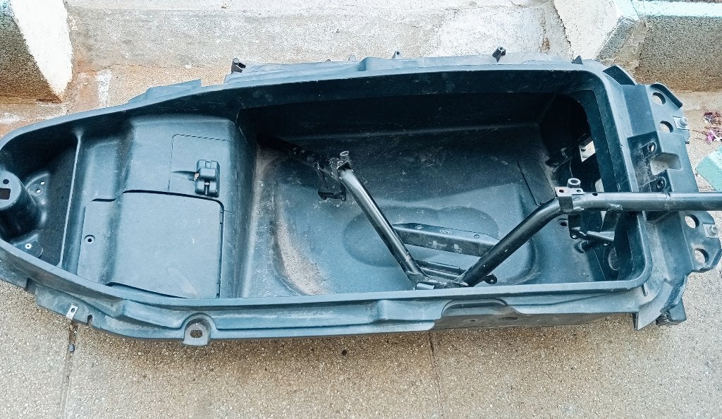 Coffre Piaggio X9 evo 125, Enlèvement ou Envoi, Utilisé