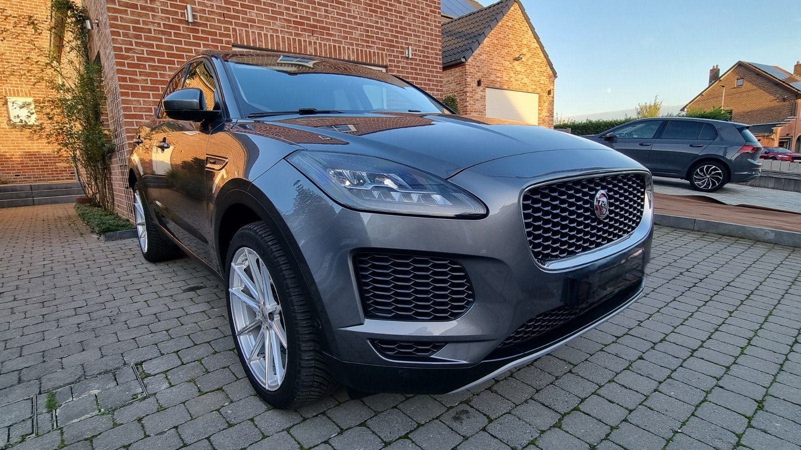 JAGUAR E-PACE P250 AWD S 77.000 km *Service History Jaguar*, Autos, Cuir, Argent ou Gris, Euro 6, Entretenue par le concessionnaire