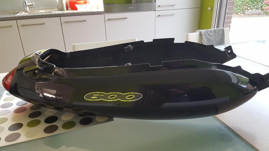 suzuki gsx 600 achterkuip, Ophalen of Verzenden, Gebruikt