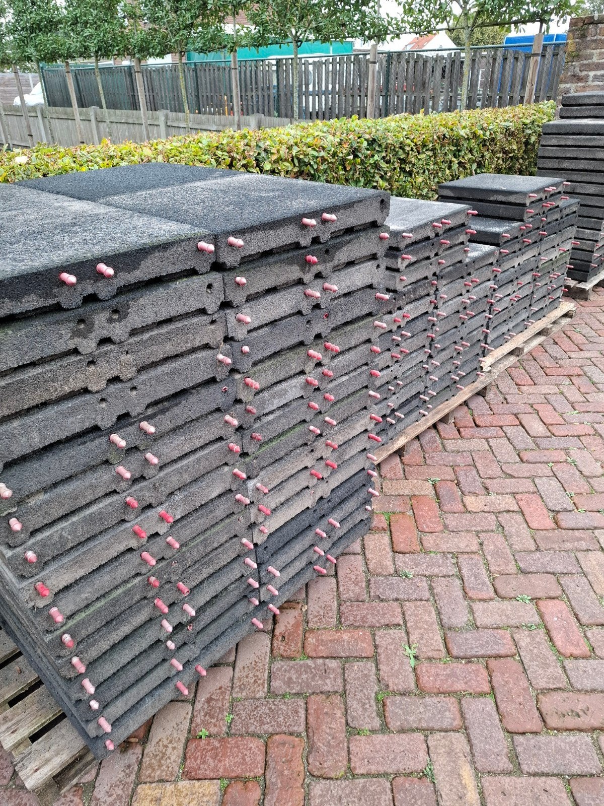 ️✅️ Rubberen tegels 50x50x7,5 cm Paardenstallen Speelplaats, Tuin en Terras, Ophalen