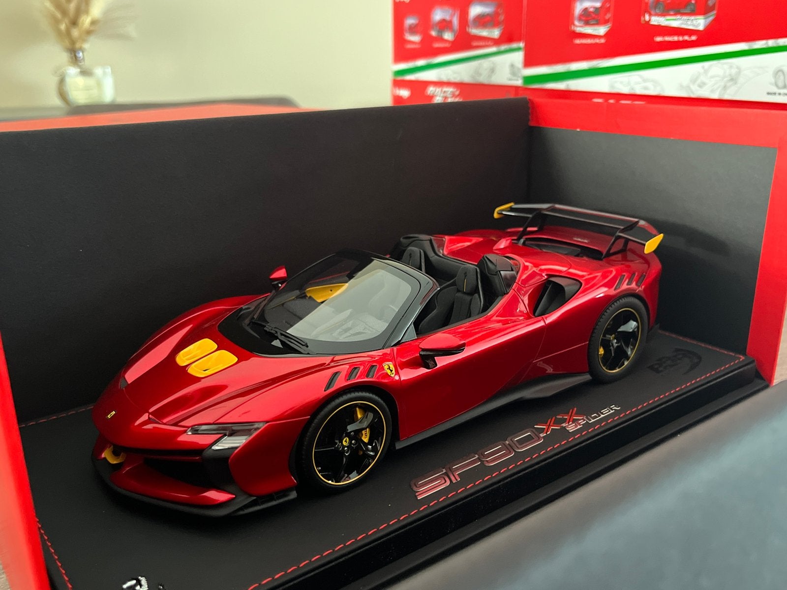 BBR Ferrari SF90 XX spider 23/50, Enlèvement, Comme neuf