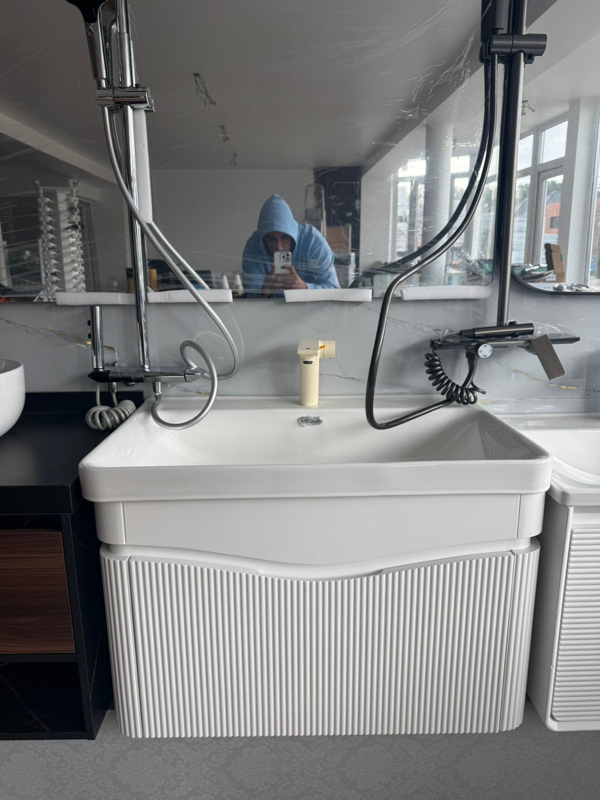 ArmoireDe salle de bain blanche avec miroirLEDet armoire LED, Enlèvement, Neuf