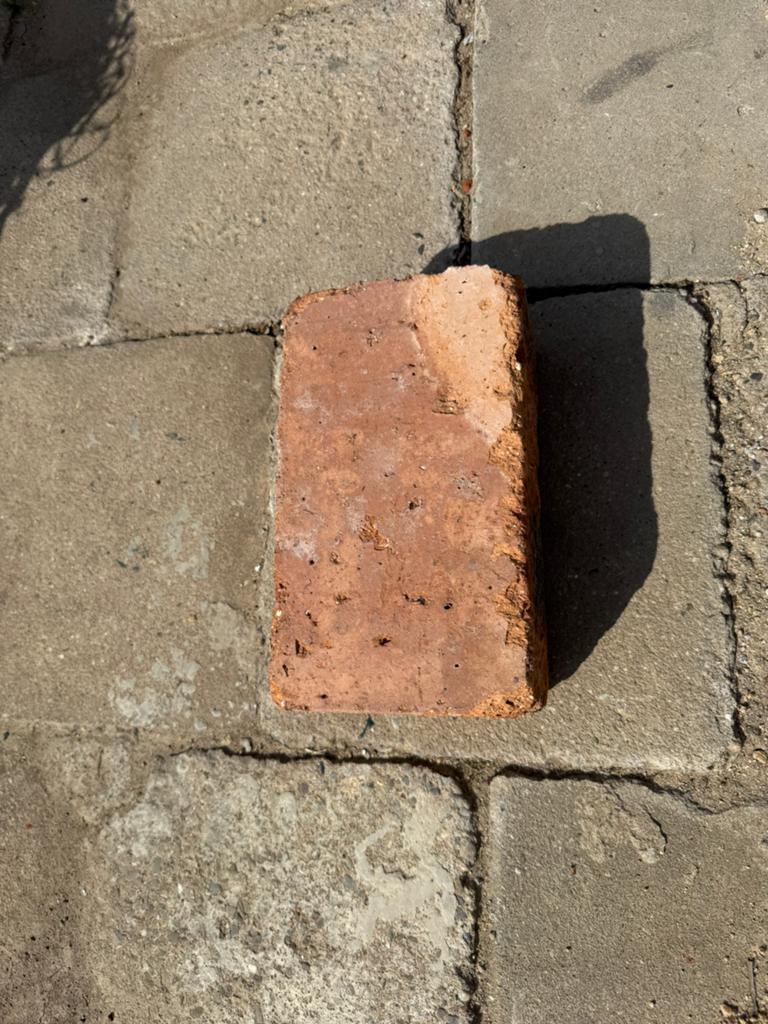 66 stuks poriso stenen 24x13x10cm + 37 stuks 21x10x7cm, Doe-het-zelf en Bouw, Metselstenen, Ophalen, Gebruikt, Bakstenen