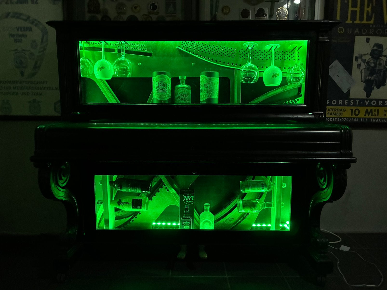 Meuble de bar en forme de vieux piano, Enlèvement, Comme neuf