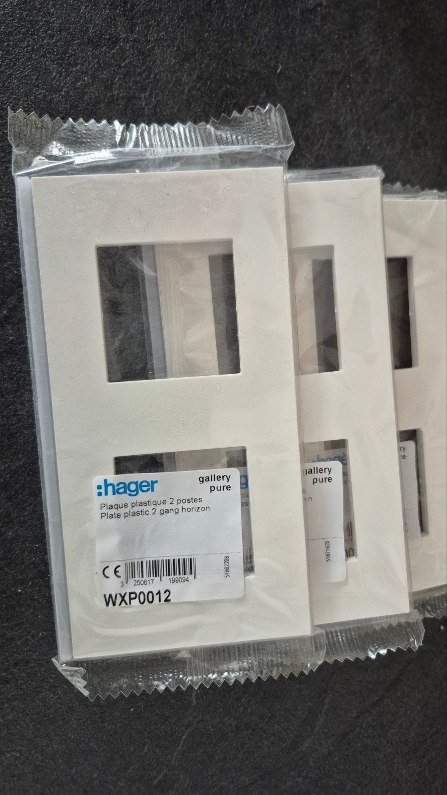 Lot de prise obturateur sortie de cable rj45 HAGER GALLERY, Enlèvement ou Envoi