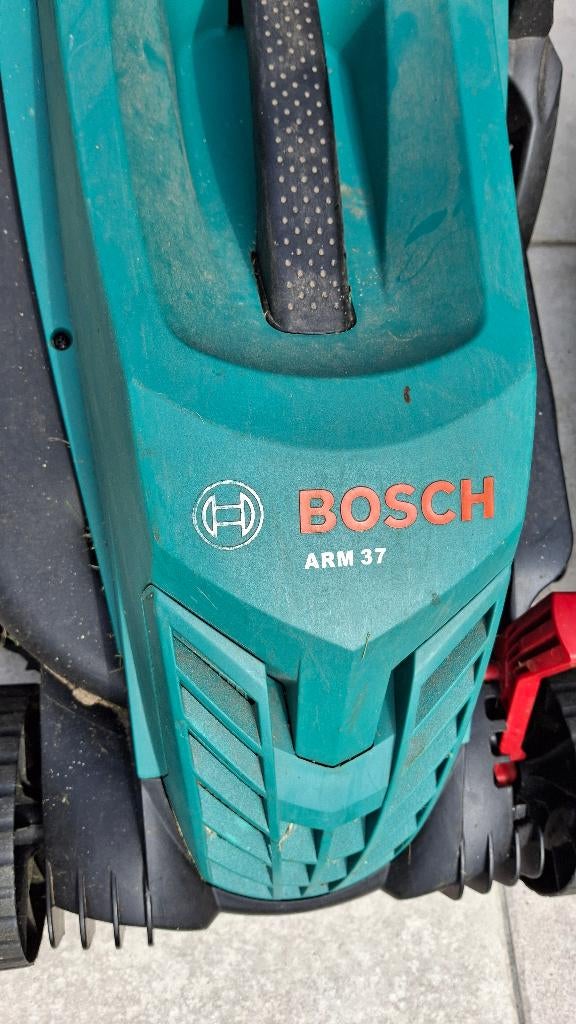Bosch grasmaaier 37 cm 50 euro Nieuwpoort, Ophalen, Cirkelmaaier, Gebruikt, Elektrische grasmaaier