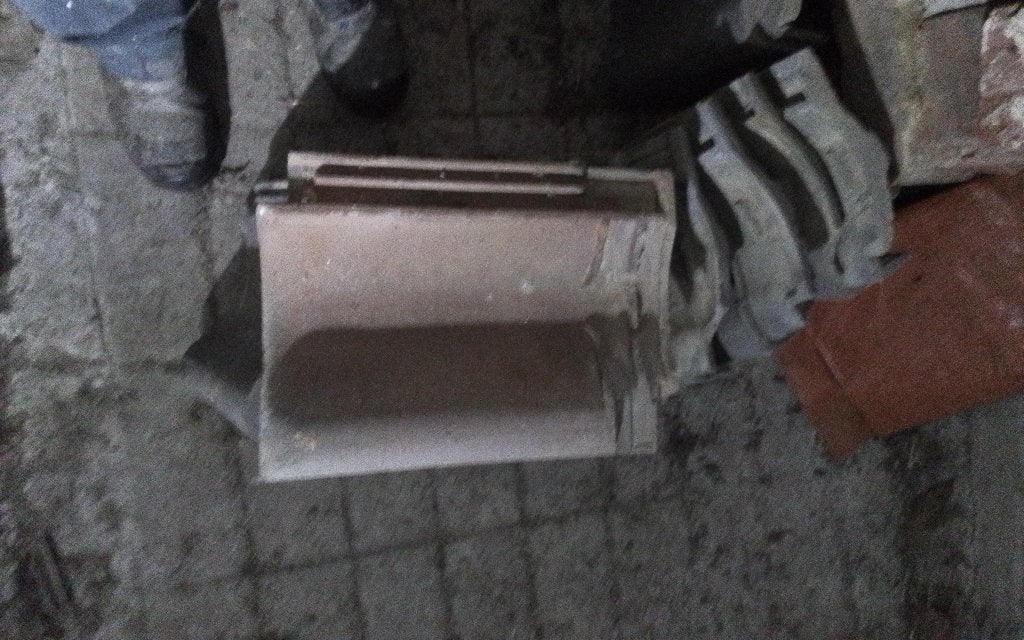 Dakpannen gebr Cuypers en gebr T zie omscchrijvíngj́, Doe-het-zelf en Bouw, Ophalen, Steen of Klei, Zo goed als nieuw, Dakpannen