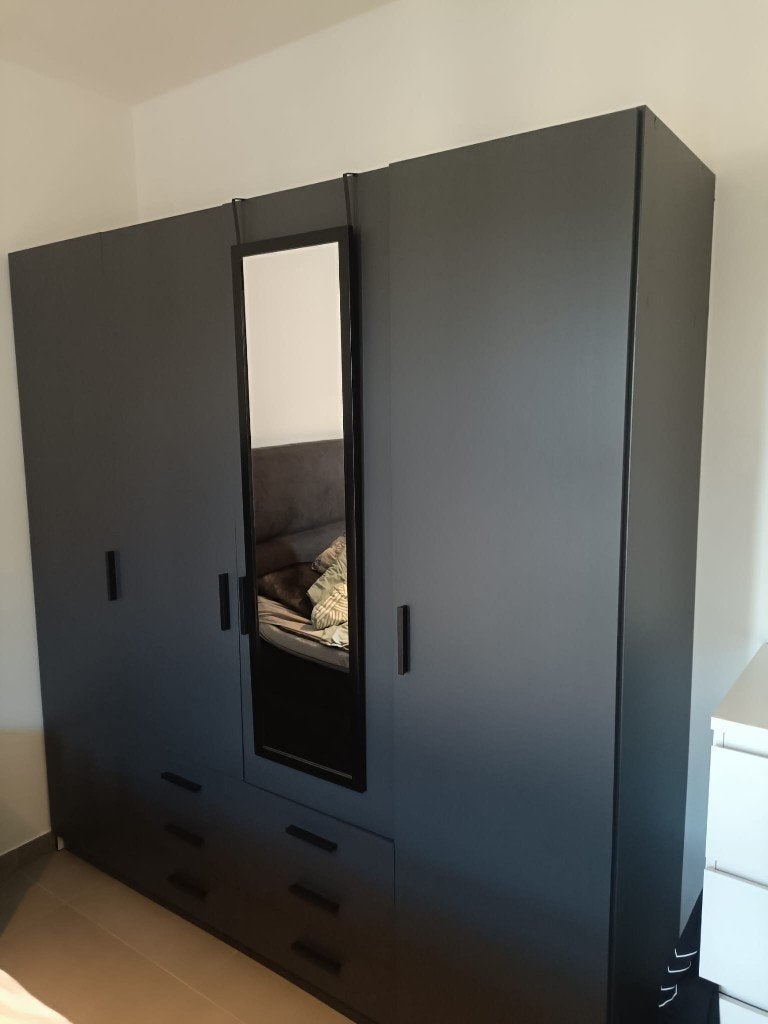 GRATIS kast Leenbakker; zwart-antraciet en groot, Ophalen, Gebruikt, 200 cm of meer, 75 cm of meer