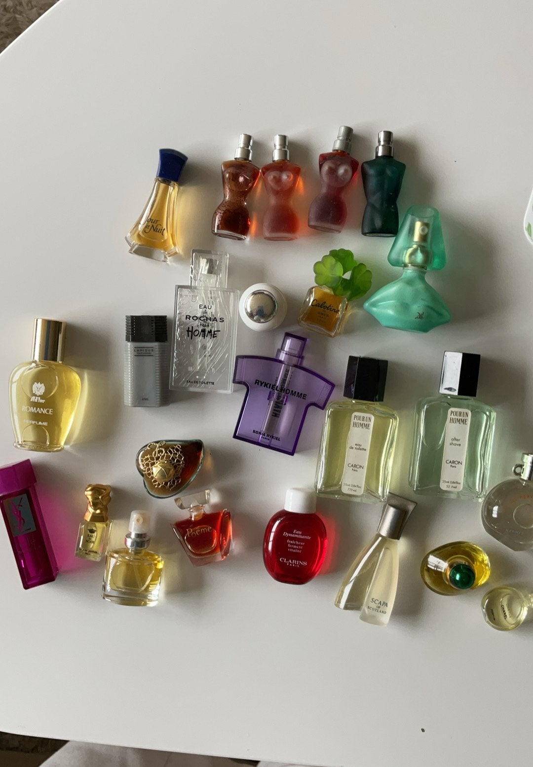 Collection unique de flacons de parfum (24 grandes marques), Enlèvement ou Envoi, Comme neuf, Bouteille de parfum