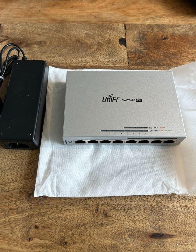 ➡️ Unify Ubiquiti US-8-60W POE Gigabit US 8 60W, Informatique & Logiciels, Routeurs & Modems, Enlèvement ou Envoi, Reconditionné
