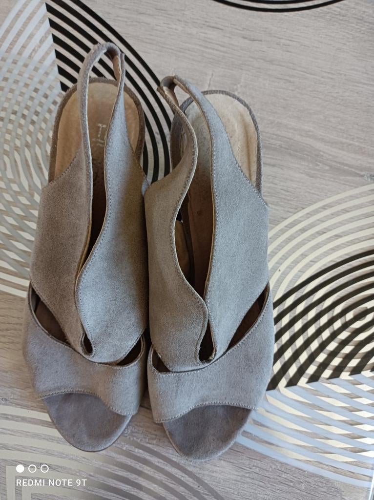 Escarpins beige. Bottines beige 39, Kleding | Dames, Ophalen, Beige, Pumps