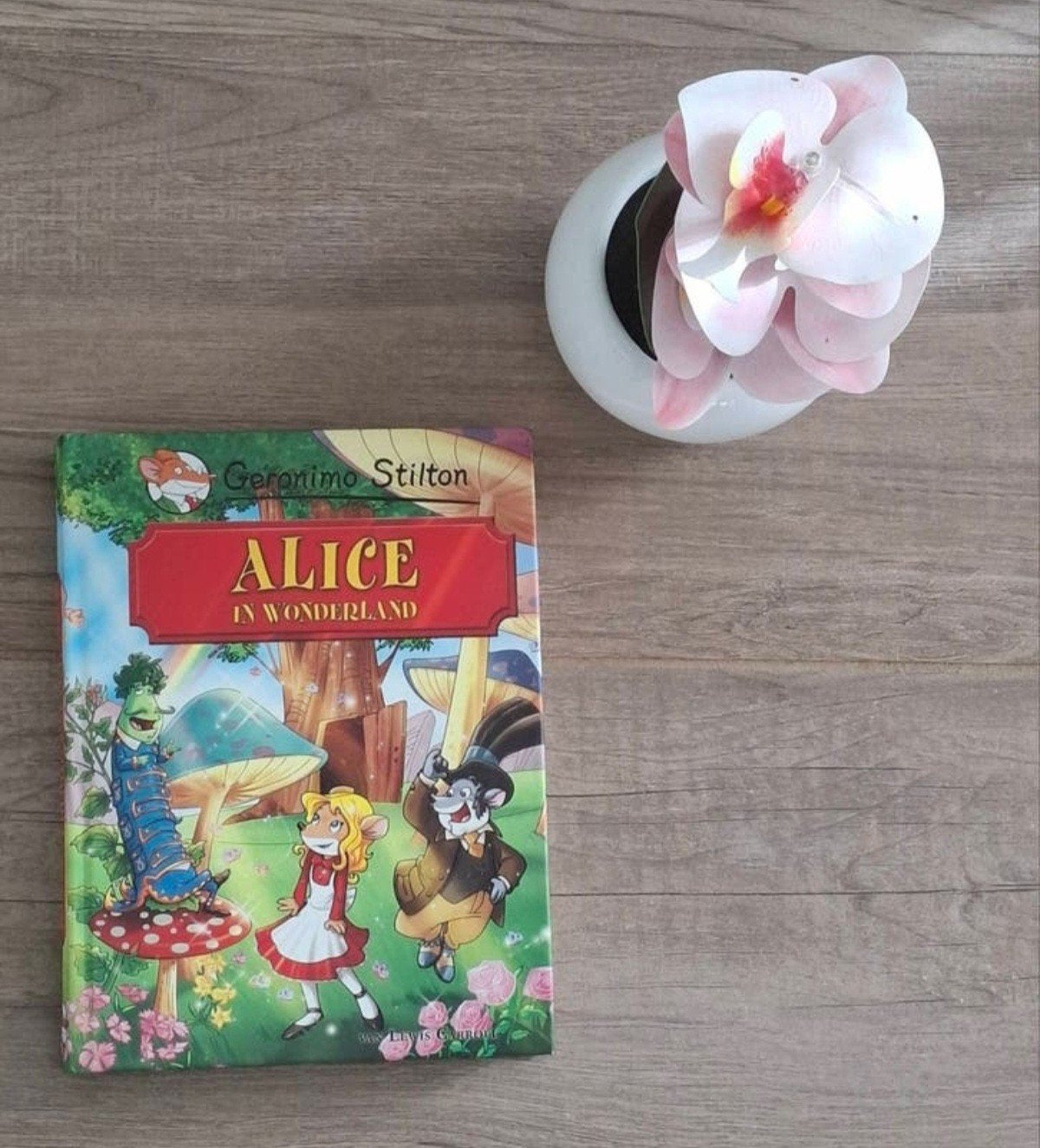 Geronimo stilton: Alice in wonderland, Ophalen