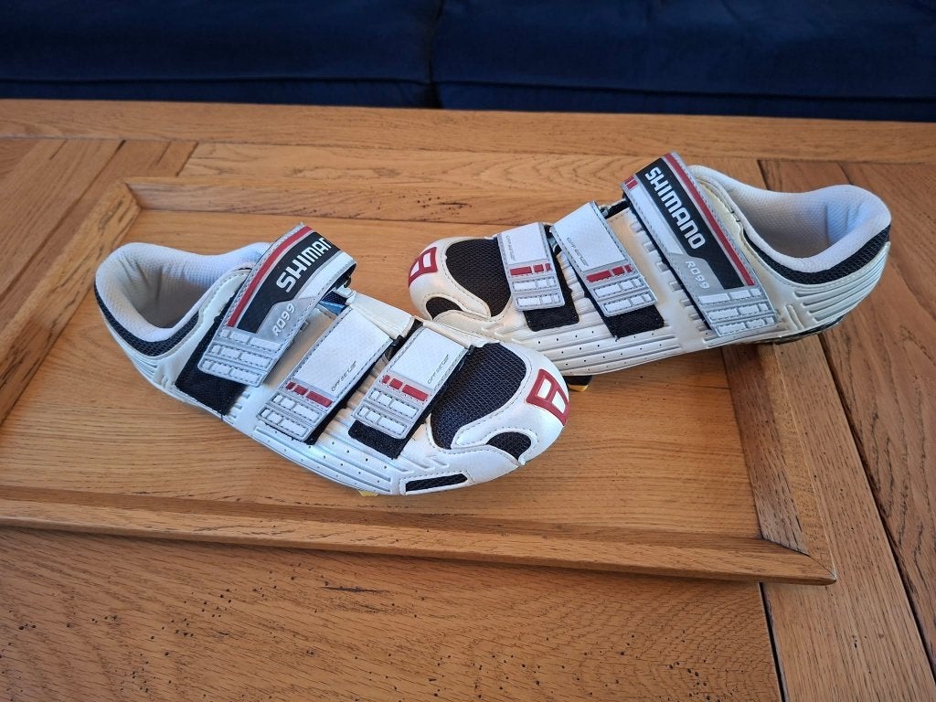 chaussures carbone vélo route shimano 43, Enlèvement ou Envoi, Comme neuf, Autres tailles, Shimano