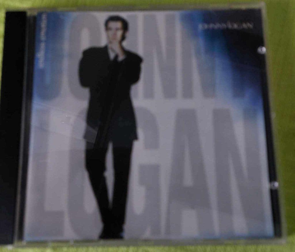 CD Johnny Logan, Enlèvement ou Envoi