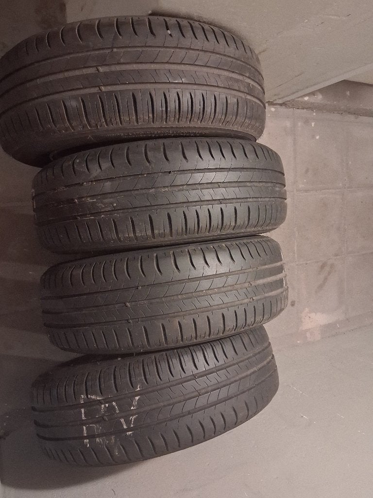 Les pneus, 16 pouces, Pneus été, Véhicule utilitaire, 205 mm